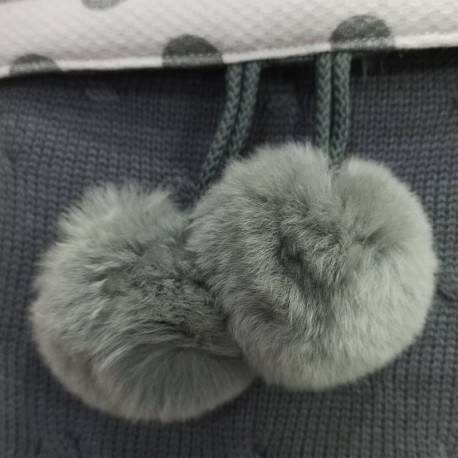 Pareja de Pompones Gris Para Embozo
